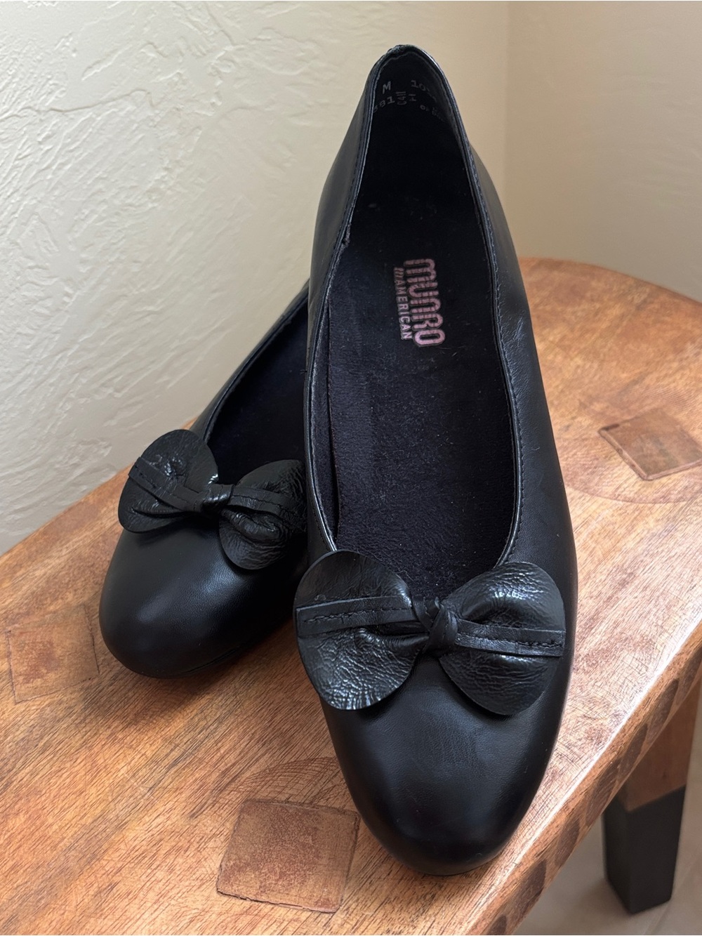 Munro Women's Black Leather Ballet Flats with Bow and Short Stack Tapered Heel